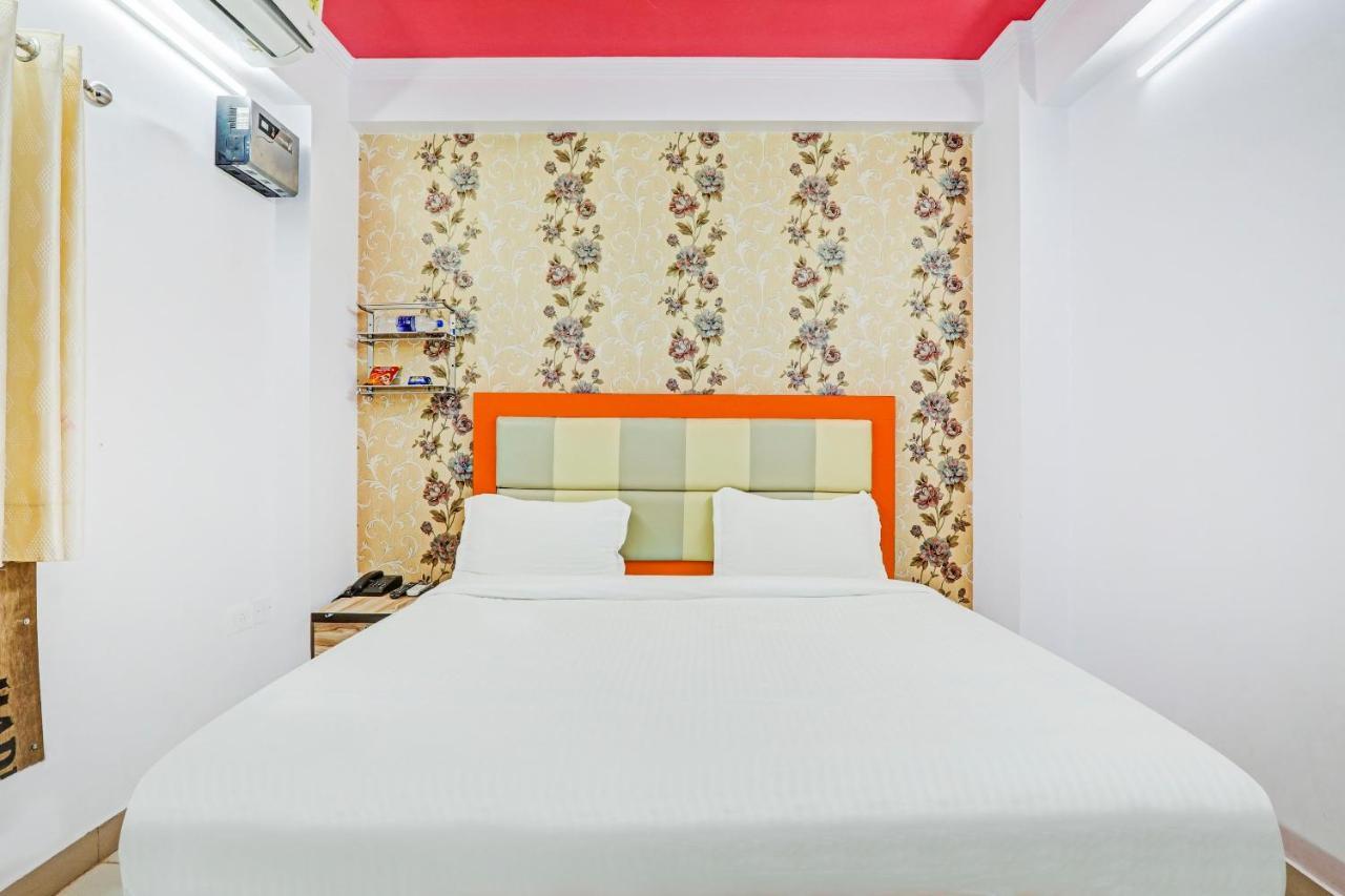 Oyo 76775 Hotel Rk Grand Bhauli Extérieur photo